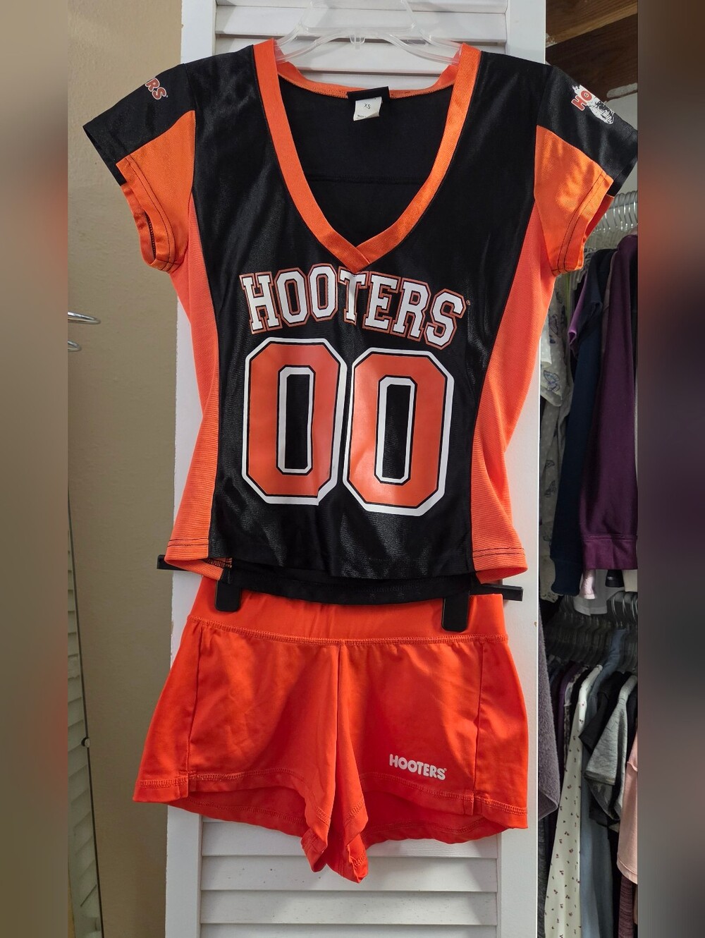 Hooters Outfit XS